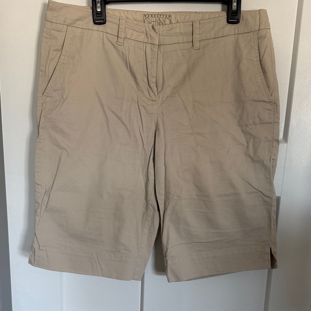 New York & Company Tan Women's Bermudas